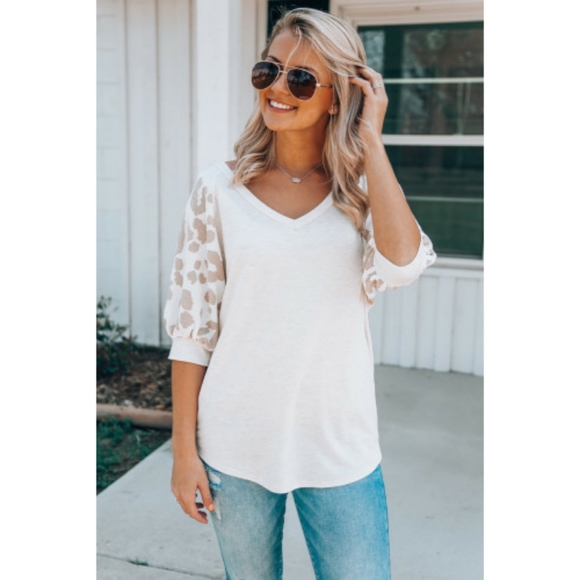 🤍Khaki Leopard Half Sleeve Top - Picture 1 of 4